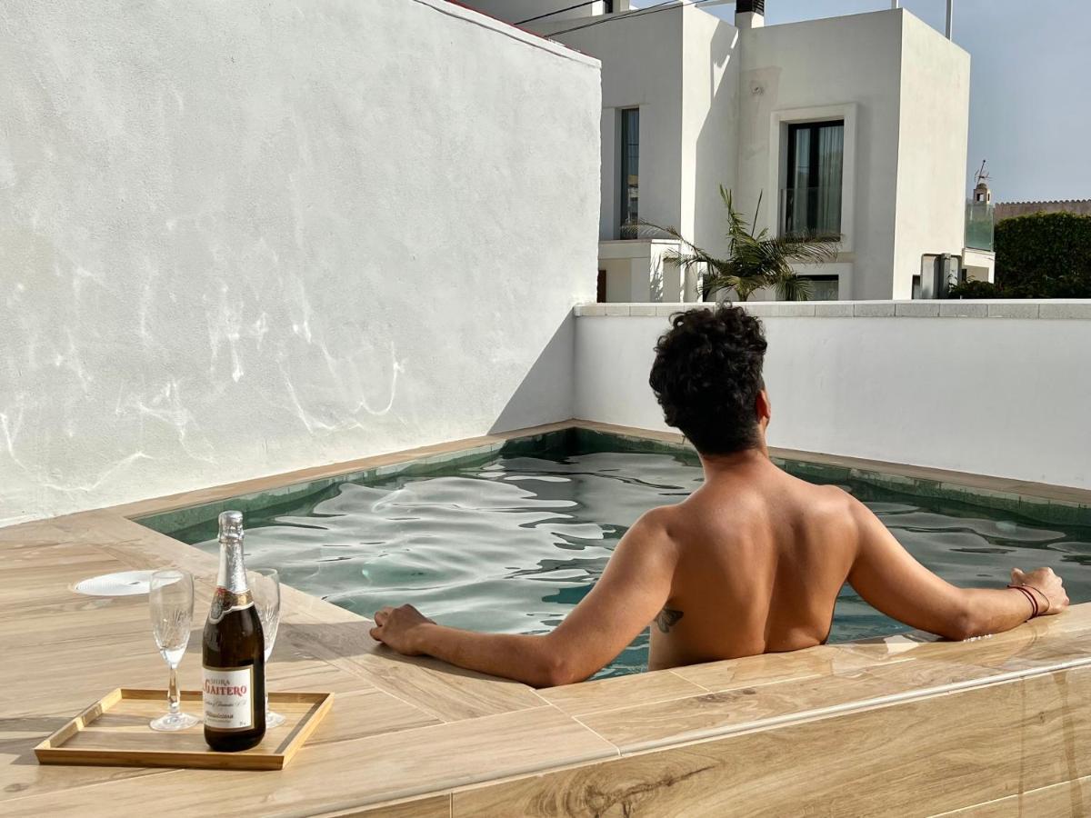 Karibu & Pool Marbellac