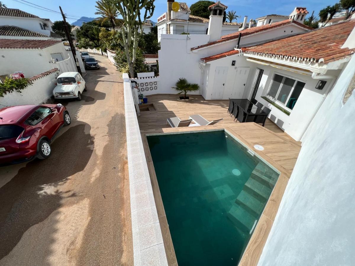 Karibu & Pool Holiday home Marbella